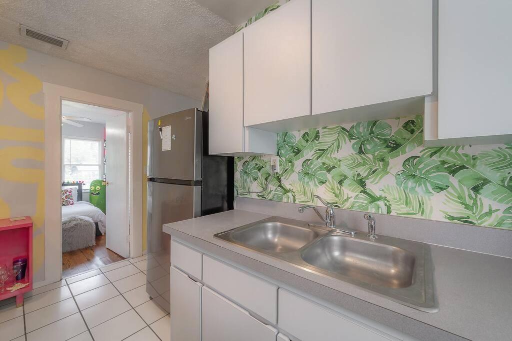 Vibing In The Heights/Breweries/Food/Petfriendly Villa Tampa Eksteriør bilde