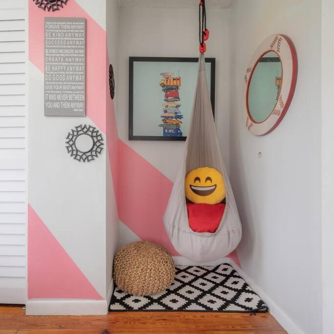 Vibing In The Heights/Breweries/Food/Petfriendly Villa Tampa Eksteriør bilde