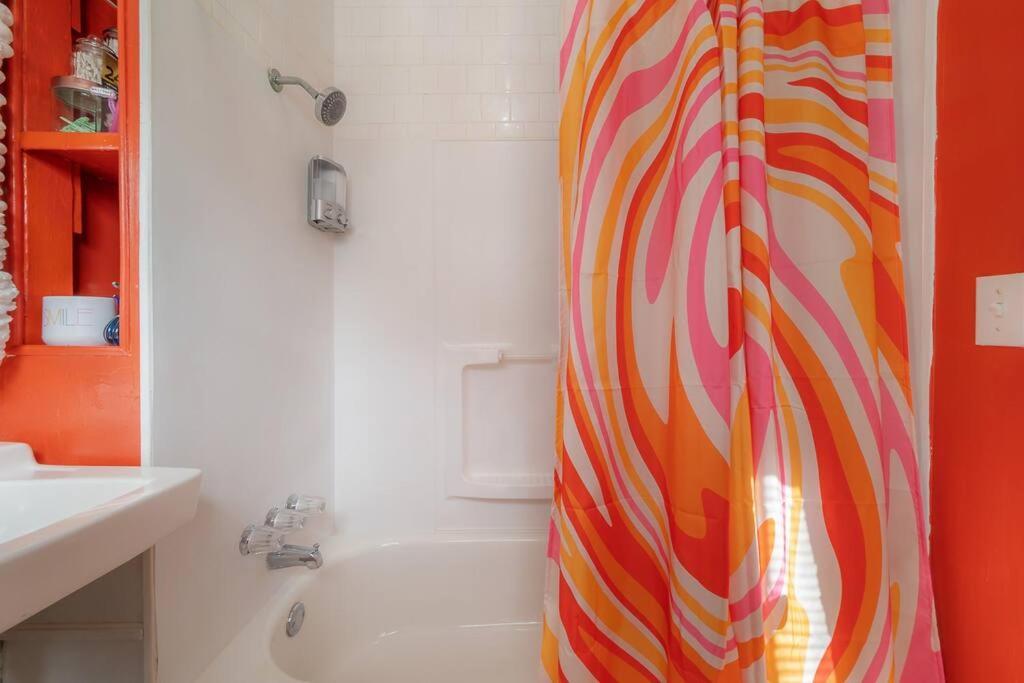 Vibing In The Heights/Breweries/Food/Petfriendly Villa Tampa Eksteriør bilde
